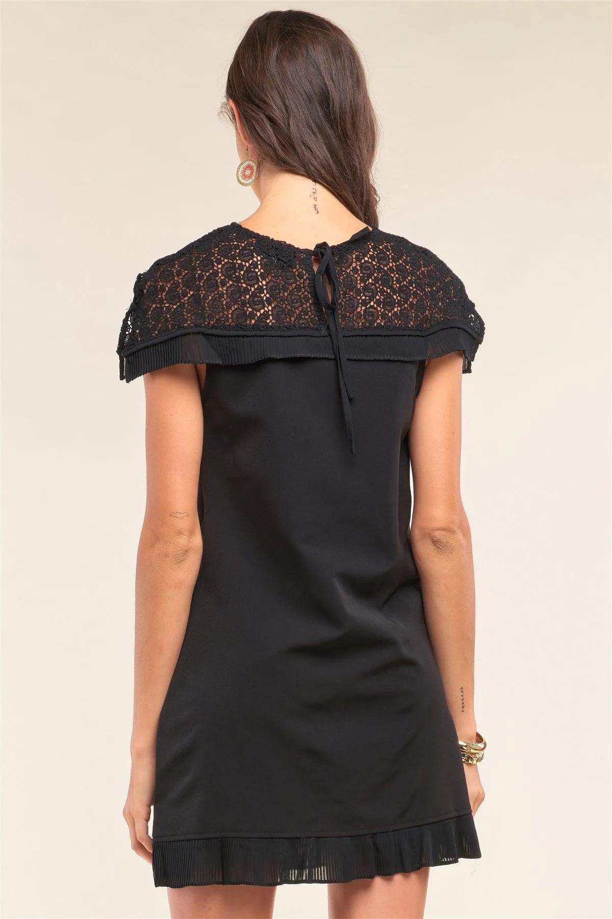 Black Crochet Lace Trim Self-Tie Crew Neck Pleated Hem Detail Relaxed Fit Mini Dress