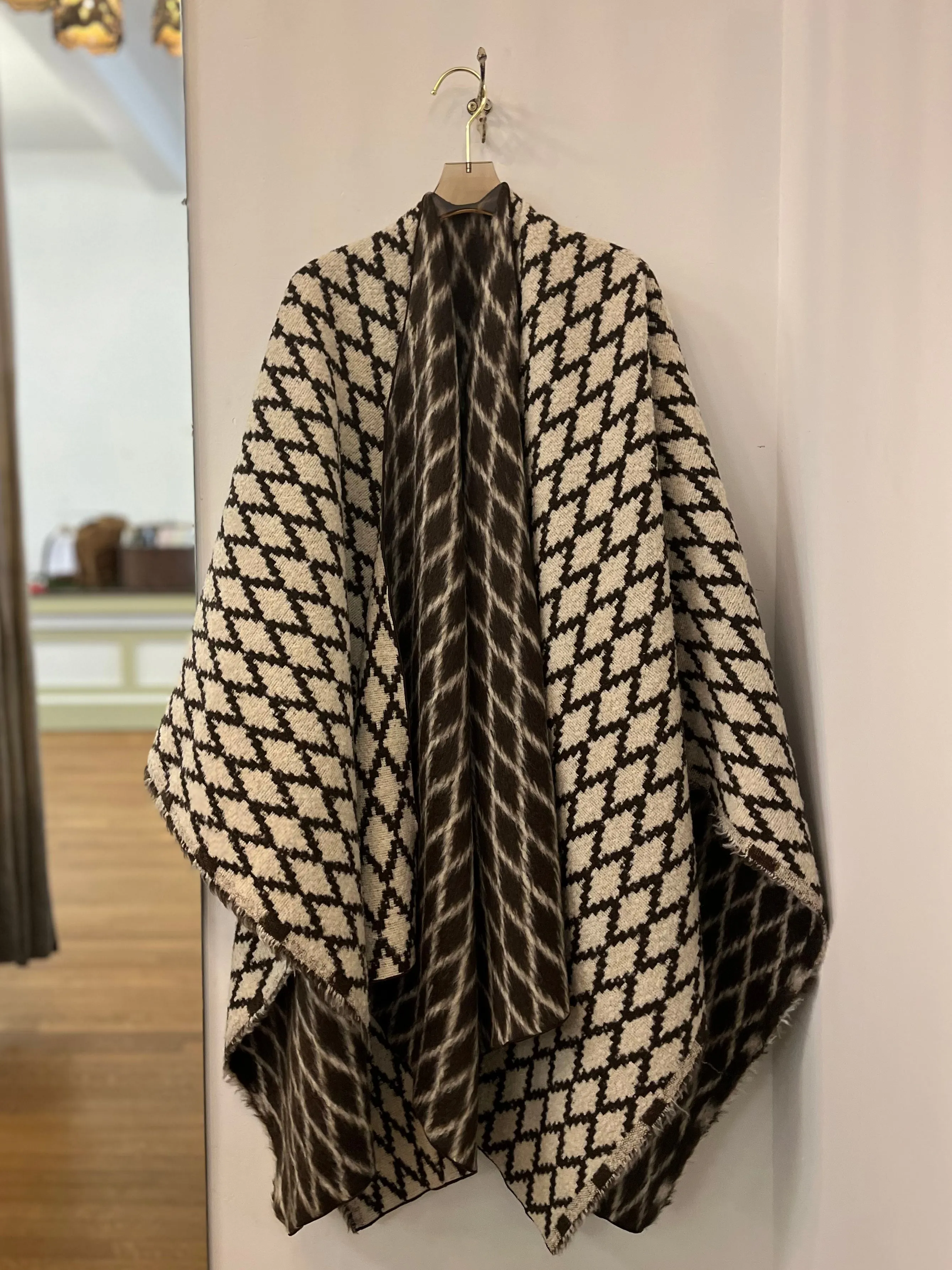 Diamond Pattern Zero-Waste Reversible Cape