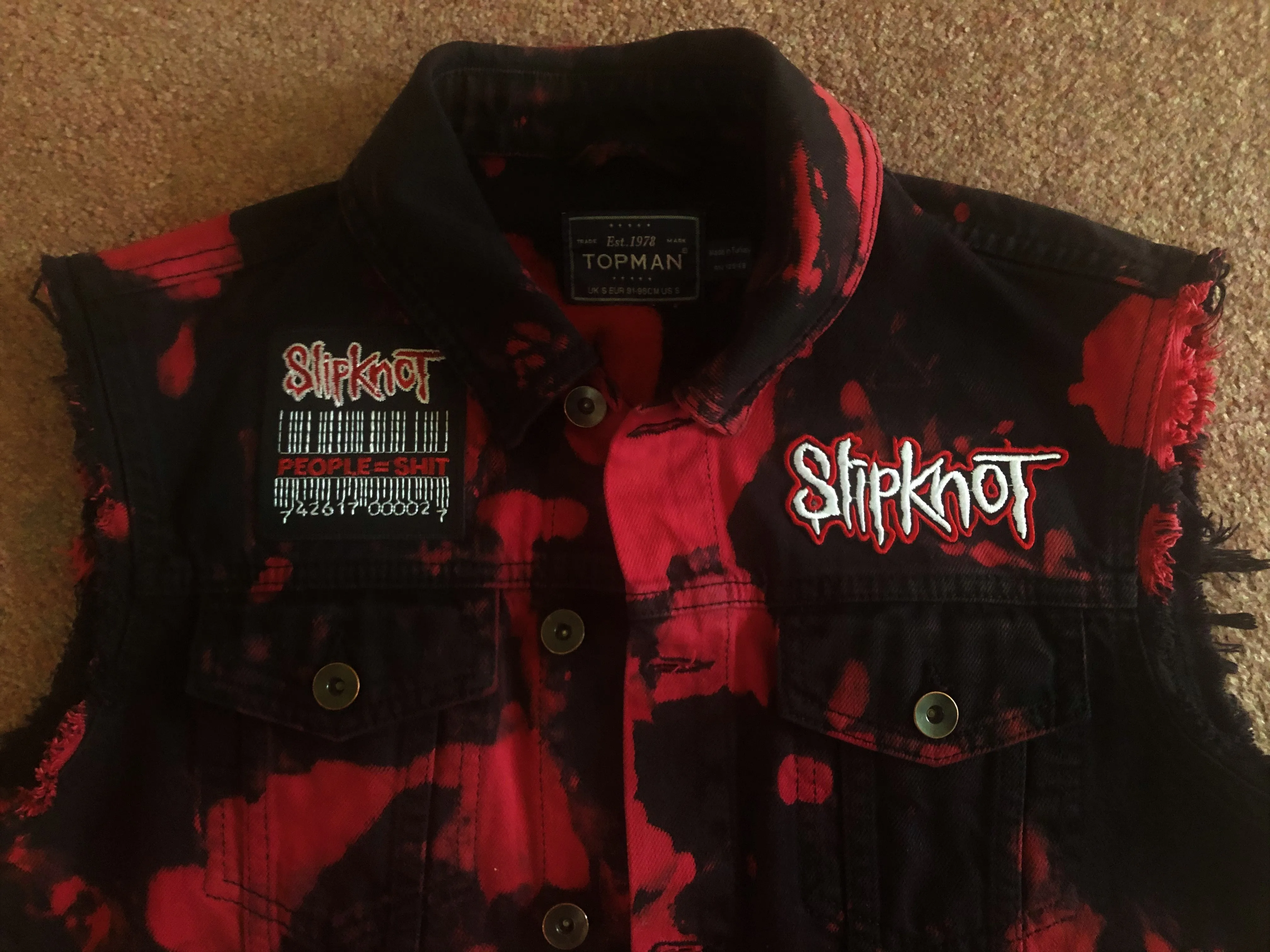 Slipknot Barcode Maggot Crest Blood Tie-Dye Edition Cut-Off Denim Jacket